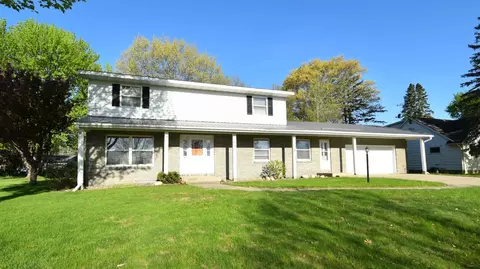 536 3rd Ave, Wanamingo, MN 55983 photo 3