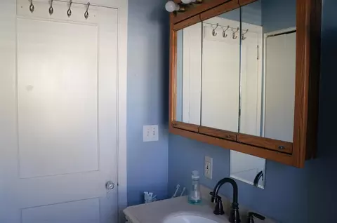 Bath - 4315 E Superior St, Duluth, MN 55804 photo 2 of 3