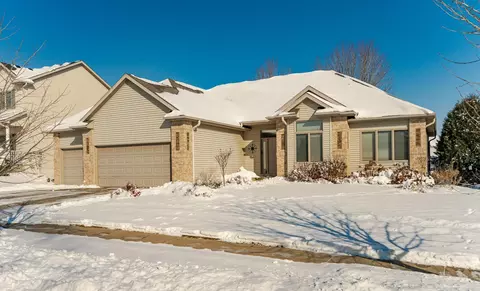 3057 Scanlan Ln NE, Rochester, MN 55906