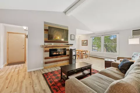 4430 Cedar Lake Rd S #6, Saint Louis Park, MN 55416