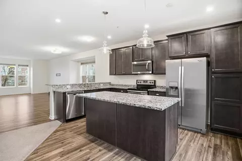 Kitchen - 4035 River Valley Way, Eagan, MN 55122 photo 2 of 4