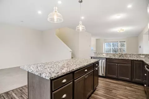 Kitchen - 4035 River Valley Way, Eagan, MN 55122 photo 4 of 4