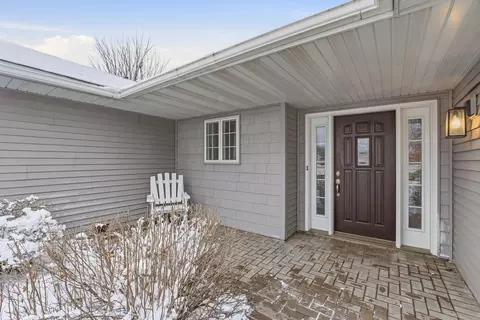 Exterior - 1705 Vale Ct, Faribault, MN 55021 photo 5 of 14