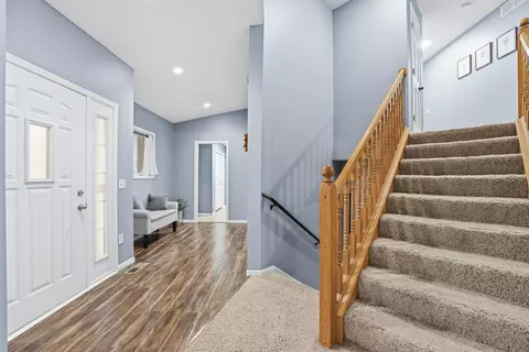 Entry Way - 1705 Vale Ct, Faribault, MN 55021 photo 2 of 4