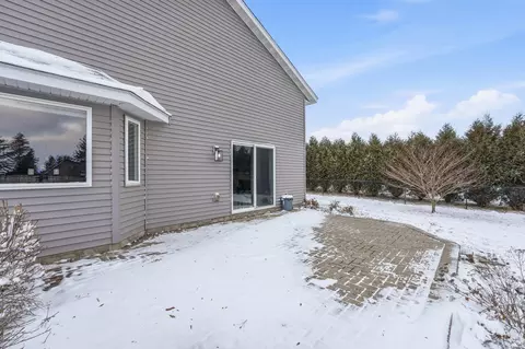 Exterior - 1705 Vale Ct, Faribault, MN 55021 photo 9 of 14