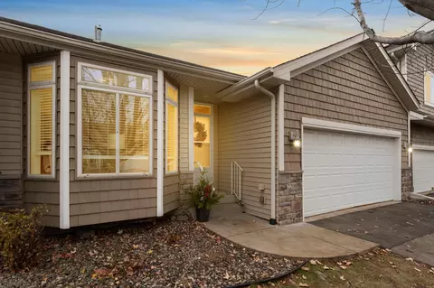 2208 Liberty Ln, Eagan, MN 55122