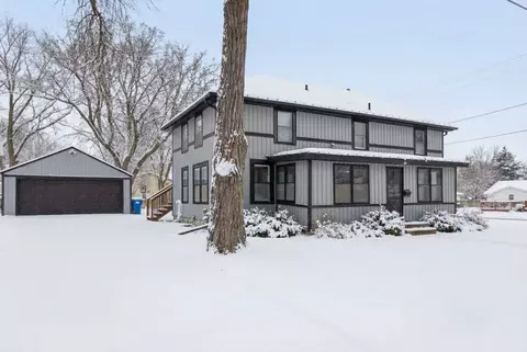 726 7th Ave NW, Faribault, MN 55021