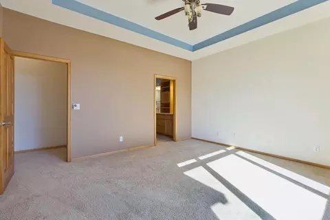 8117 Xerxes Cir, Bloomington, MN 55431