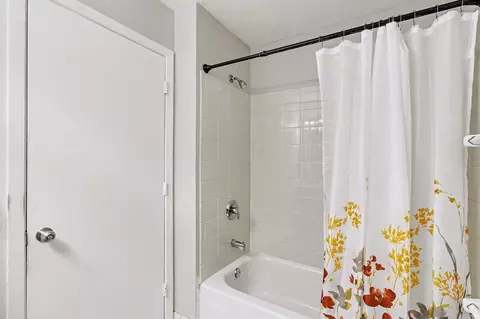 Bath - 4110 Rahn Rd #201, Eagan, MN 55122 photo 2 of 2