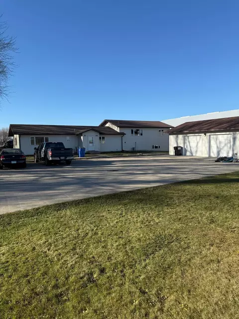 928 3rd St, Audubon, MN 56511