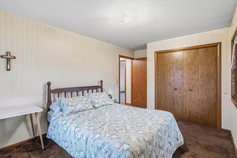 601 E 103rd St, Bloomington, MN 55420 photo 14
