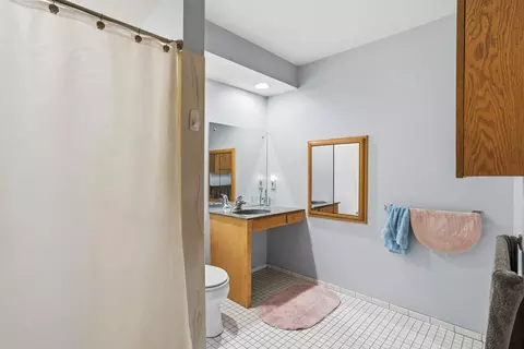 601 E 103rd St, Bloomington, MN 55420 photo 12