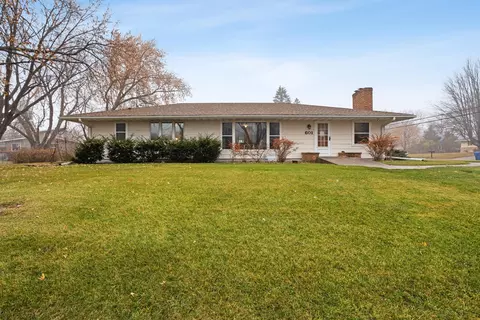601 E 103rd St, Bloomington, MN 55420