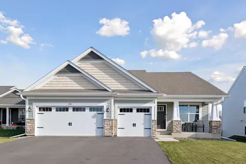 1340 Chestnut Cir, Carver, MN 55315