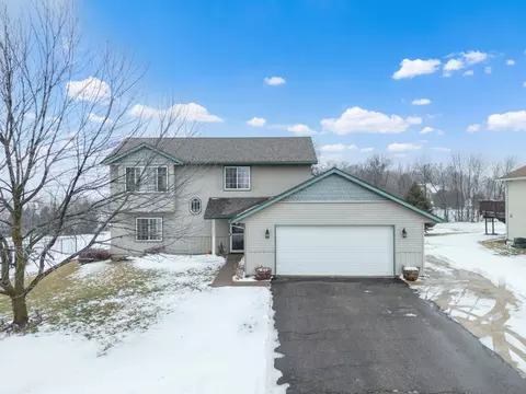 1252 N Pine Dr NE, Pine Island, MN 55963