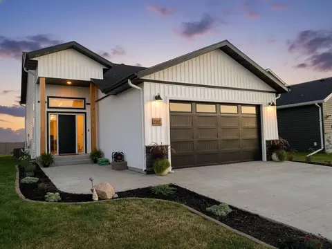 767 2nd Ave, Horace, ND 58047