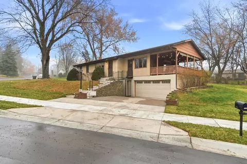 2790 Gerald Ave, North Saint Paul, MN 55109