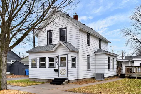 520 Hamilton St, Winona, MN 55987