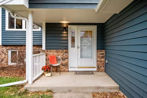Exterior - 815 Ludwig Ave N, Champlin, MN 55316 photo 2 of 7