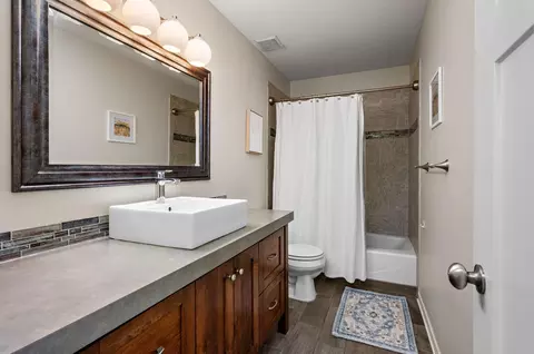 Bath - 815 Ludwig Ave N, Champlin, MN 55316 photo 1 of 2