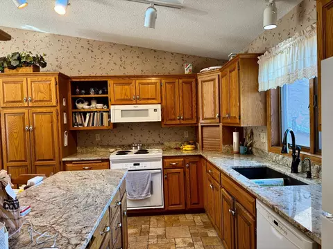 538 Brook Ln, Saint Cloud, MN 56301 photo 7