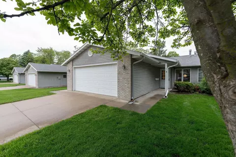 2842 19th Ave NW, Rochester, MN 55901