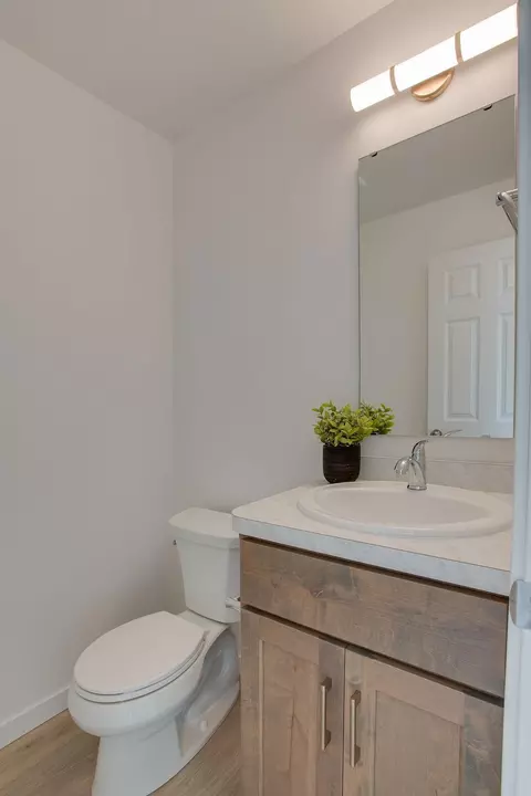 Bath - 6786 32nd St S, Fargo, ND 58104 photo 1 of 4