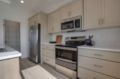 Kitchen - 6786 32nd St S, Fargo, ND 58104 photo 4 of 4