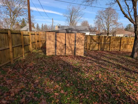 209 E Cabot St, Le Roy, MN 55951 photo 23