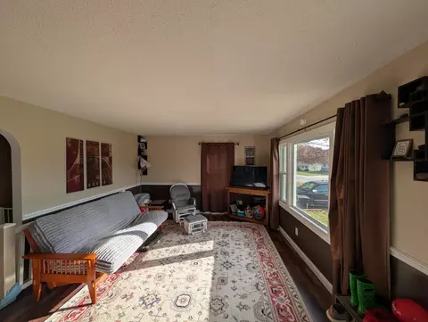 209 E Cabot St, Le Roy, MN 55951 photo 3