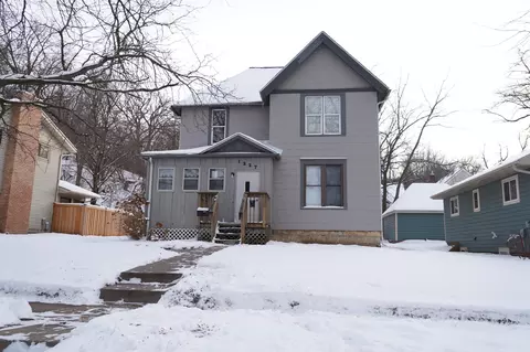 1227 W 4th St, Red Wing, MN 55066