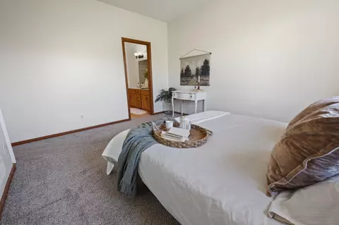 Bedroom - 5345 Sand Bunker St, Saint Cloud, MN 56304 photo 3 of 8
