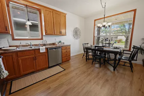 Kitchen - 5345 Sand Bunker St, Saint Cloud, MN 56304 photo 4 of 4
