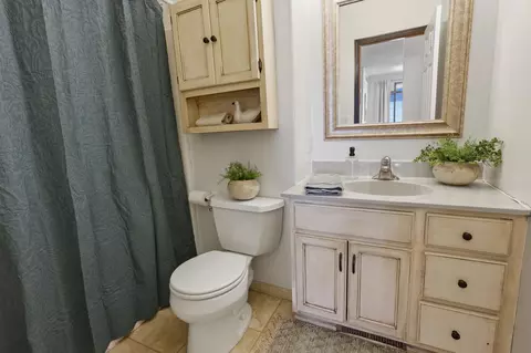Bath - 5345 Sand Bunker St, Saint Cloud, MN 56304 photo 3 of 4