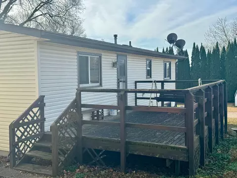 Exterior - 291 E 1st St, Morton, MN 56270 photo 1 of 1