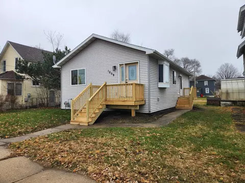 1009 1st Ave SW, Austin, MN 55912