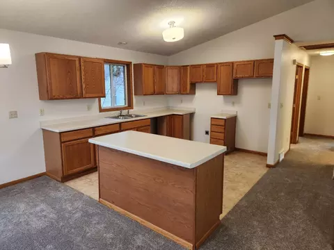 Kitchen - 1009 1st Ave SW, Austin, MN 55912 photo 1 of 1