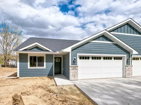 234 S Chestnut St, Ellsworth, WI 54011