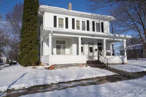 1528 W 6th St, Red Wing, MN 55066