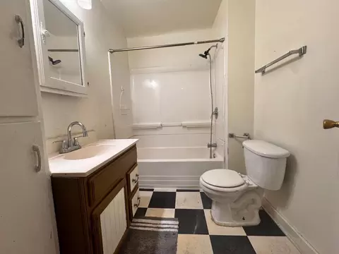 Bath - 205 W Marshall St, Marshall, MN 56258 photo 2 of 2