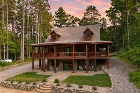 11966 W Snowy Owl Ln, Hayward, WI 54843