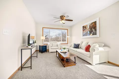38251 Explorer Cir, North Branch, MN 55056