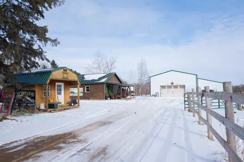 43950 200th Ave, Mcgregor, MN 55760