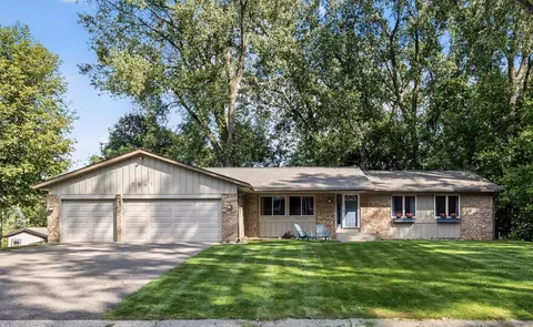 7561 Ontario Blvd, Eden Prairie, MN 55344