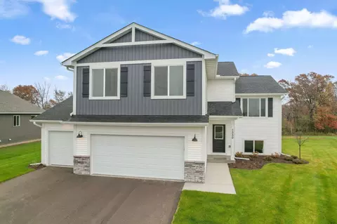2189 Westpointe Dr, Hastings, MN 55033