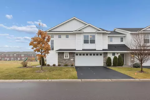 7230 Bay Dr, Lino Lakes, MN 55038