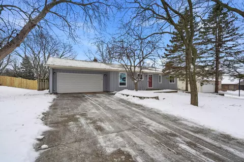 8605 Ivywood Ave S, Cottage Grove, MN 55016