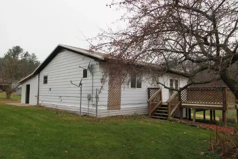 e2573 530th Avenue, Menomonie, WI 54751