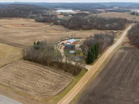 20468 Appaloosa Rd, Pelican Rapids, MN 56572