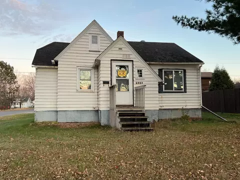 2902 2nd Ave E, Hibbing, MN 55746